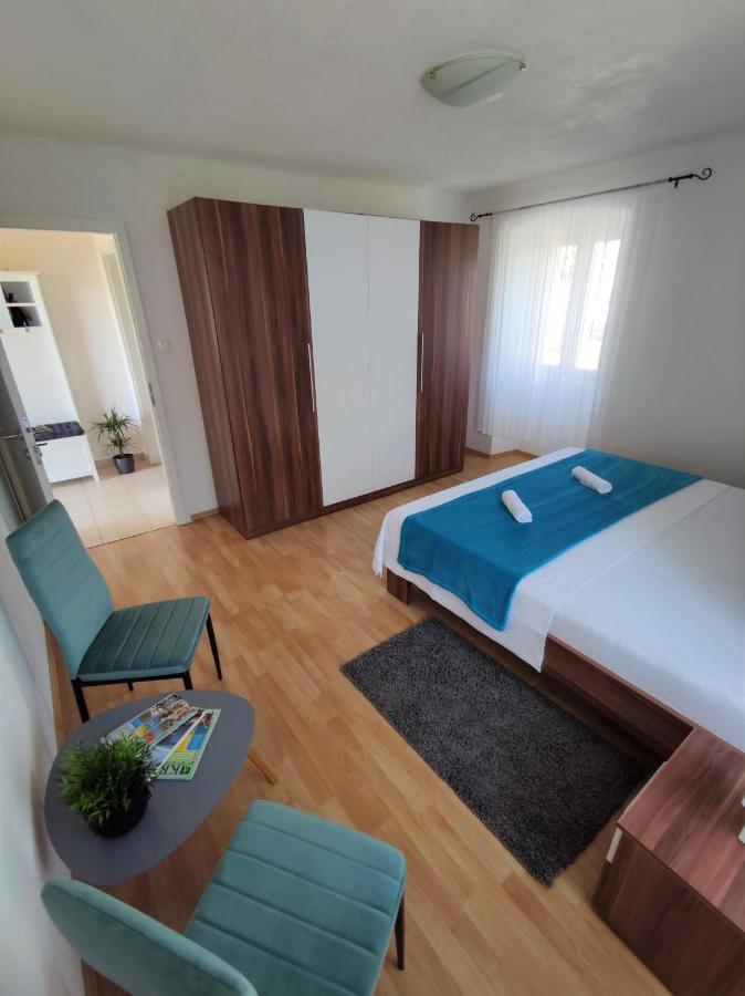 Apartman Josip Garica Zewnętrze zdjęcie